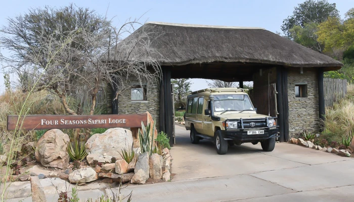 Four Seasons Safari Lodge